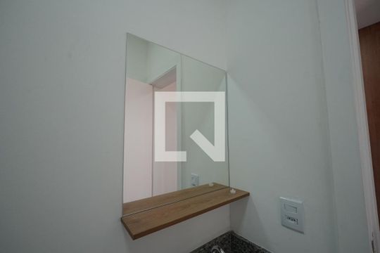Banheiro de kitnet/studio para alugar com 1 quarto, 24m² em Vila Mariana, São Paulo