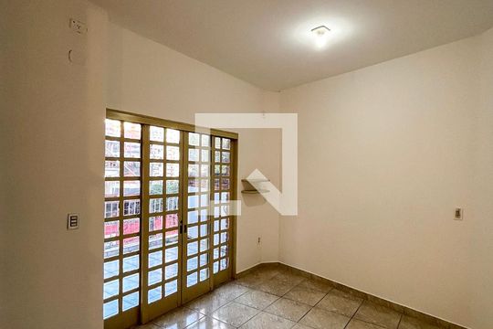 Suite de casa à venda com 4 quartos, 228m² em Paraíso, São Paulo