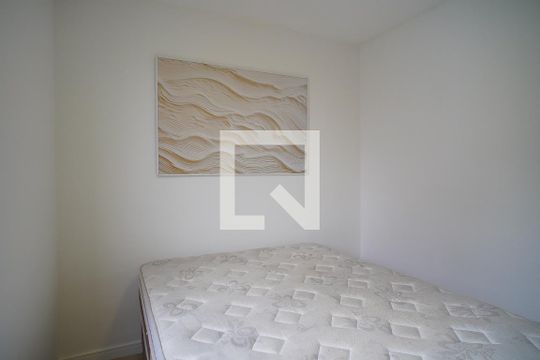Quarto 1 de apartamento à venda com 2 quartos, 39m² em Jardim Dona Leopoldina, Porto Alegre
