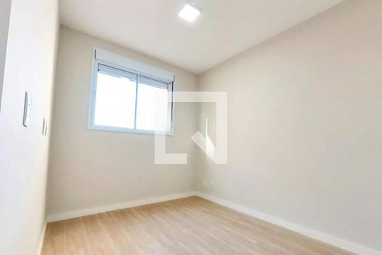 Apartamento à venda com 2 quartos, 34m² em Vila Palmeiras, São Paulo