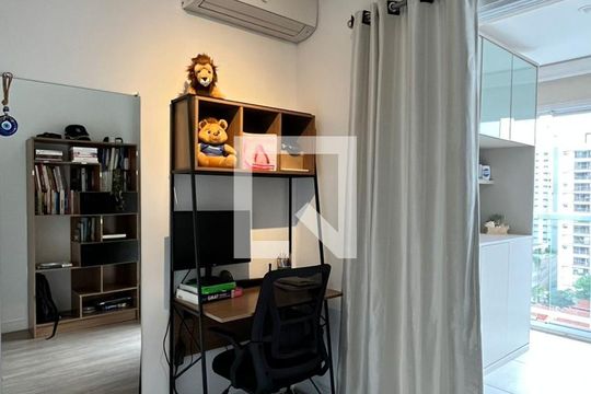Quarto de apartamento para alugar com 2 quartos, 70m² em Vila Gertrudes, São Paulo
