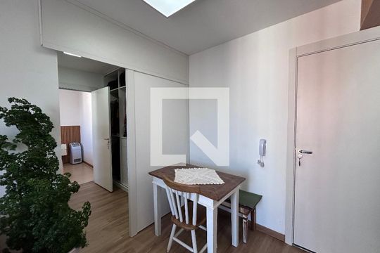 Sala de apartamento à venda com 1 quarto, 40m² em Usina Piratininga, São Paulo