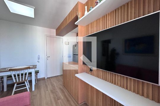 Sala de apartamento à venda com 1 quarto, 40m² em Usina Piratininga, São Paulo