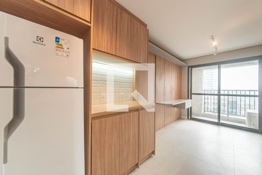 Sala - Cozinha Integrada de kitnet/studio à venda com 1 quarto, 30m² em Vila Cordeiro, São Paulo