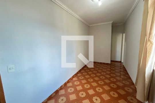 Sala de apartamento para alugar com 1 quarto, 56m² em Pilares, Rio de Janeiro