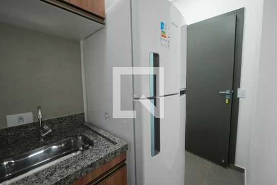 Cozinha de kitnet/studio para alugar com 1 quarto, 18m² em Vila Mariana, São Paulo