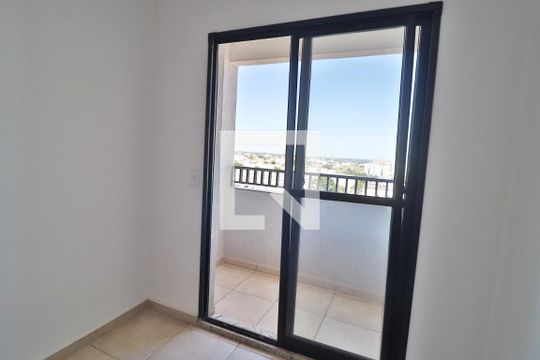 Sacada de apartamento para alugar com 2 quartos, 55m² em Shopping Park, Uberlândia