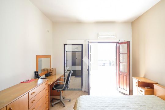 Suíte de casa para alugar com 3 quartos, 236m² em Barcelona, São Caetano do Sul