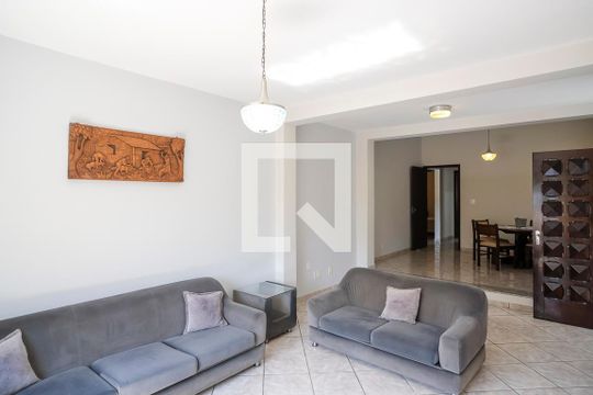 Sala de casa para alugar com 3 quartos, 236m² em Barcelona, São Caetano do Sul