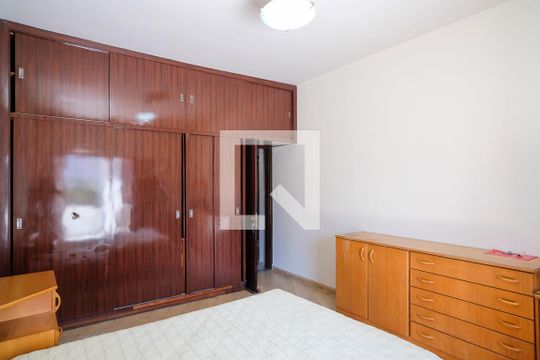 Suíte de casa para alugar com 3 quartos, 236m² em Barcelona, São Caetano do Sul