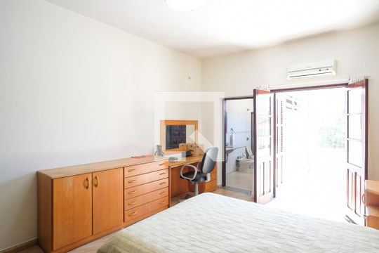 Suíte de casa para alugar com 3 quartos, 236m² em Barcelona, São Caetano do Sul