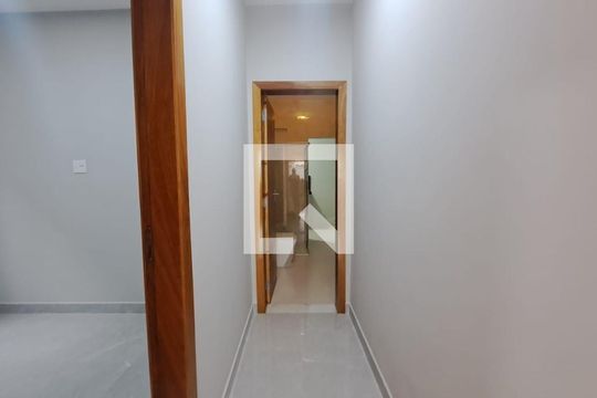 Corredor de casa à venda com 4 quartos, 197m² em Santa Amelia, Belo Horizonte