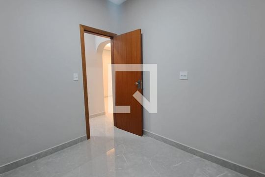 Quarto de casa à venda com 4 quartos, 197m² em Santa Amelia, Belo Horizonte