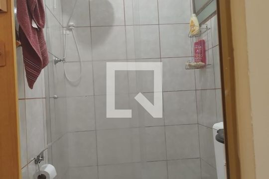 Banheiro de casa para alugar com 3 quartos, 68m² em Jacareí, Jacareí