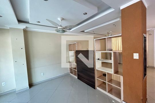Sala 2 de casa à venda com 4 quartos, 390m² em Vila Valqueire, Rio de Janeiro