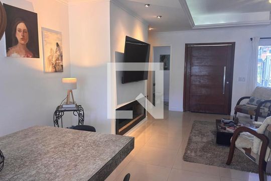 Sala de casa à venda com 3 quartos, 155m² em Chapéu Do Sol, Porto Alegre