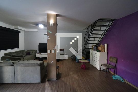 Sala de casa de condomínio à venda com 3 quartos, 90m² em Tauá, Rio de Janeiro