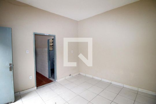 Sala de casa para alugar com 1 quarto, 58m² em Ramos, Rio de Janeiro