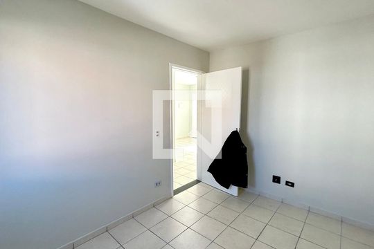 Quarto 2 de apartamento para alugar com 2 quartos, 53m² em Vila Sadokim, Guarulhos