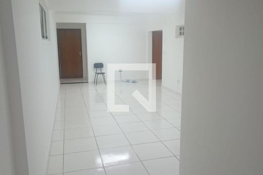 Quarto de casa para alugar com 9 quartos, 476m² em Jardim Faculdade, Sorocaba