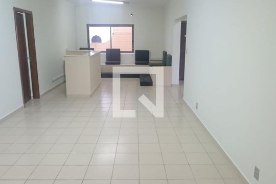 Quarto de casa para alugar com 9 quartos, 476m² em Jardim Faculdade, Sorocaba
