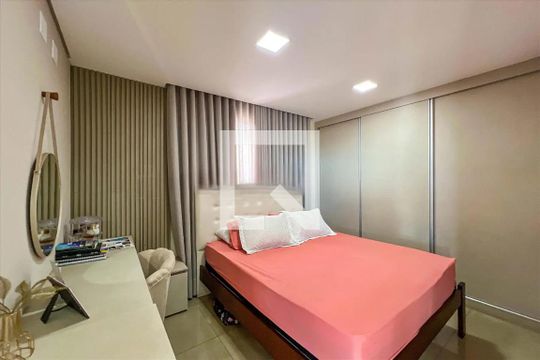 Apartamento para alugar com 4 quartos, 200m² em Santa Efigênia, Belo Horizonte