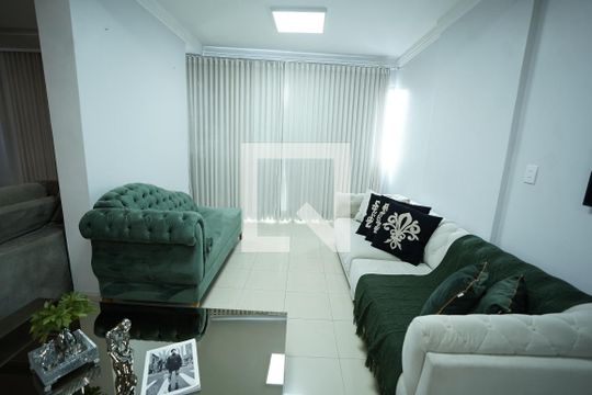 Apartamento para alugar com 3 quartos, 120m² em Nova Suiça, Goiânia
