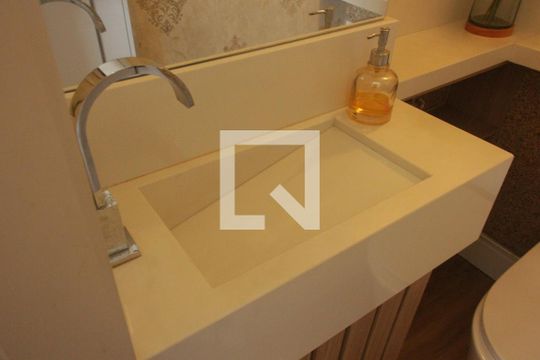 Lavabo de apartamento para alugar com 2 quartos, 98m² em Aparecida, Santos
