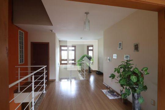 Sala 2 de casa à venda com 2 quartos, 200m² em São José, Canoas