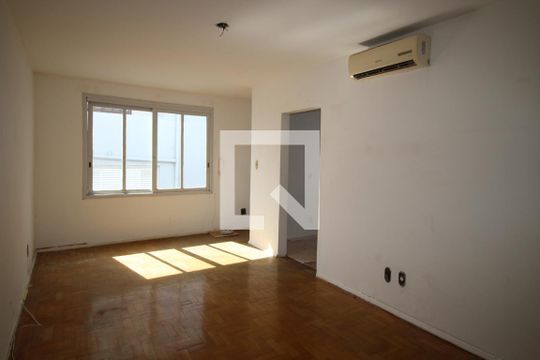 Sala de apartamento à venda com 2 quartos, 70m² em Floresta, Porto Alegre
