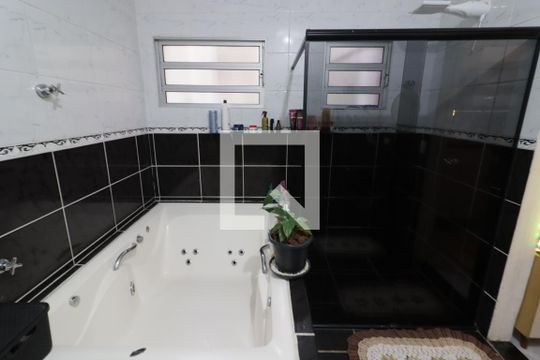 Banheiro da Suíte 1 de casa à venda com 4 quartos, 200m² em Santo Antônio, Osasco
