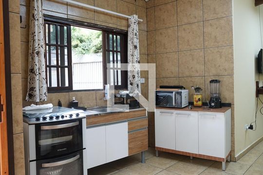 Casa 1 cozinha de casa para alugar com 2 quartos, 100m² em Chácara das Lavras, Guarulhos
