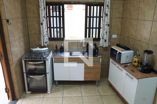 Casa 1 cozinha de casa para alugar com 2 quartos, 100m² em Chácara das Lavras, Guarulhos