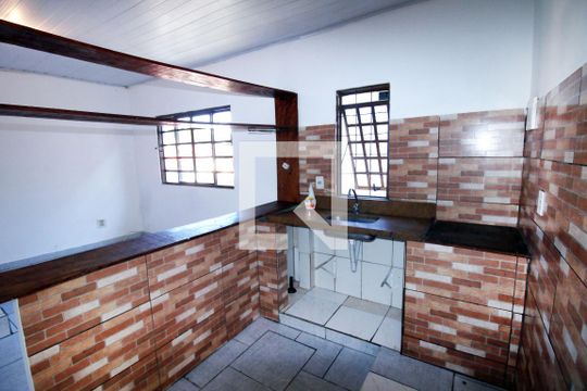 Cozinha de casa para alugar com 1 quarto, 40m² em Brás de Pina, Rio de Janeiro