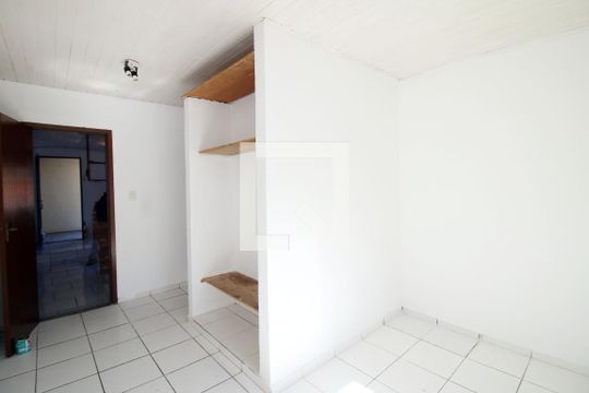 Quarto de casa para alugar com 1 quarto, 40m² em Brás de Pina, Rio de Janeiro