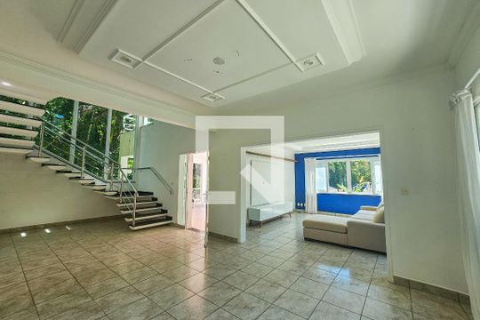 Casa de Condomínio para alugar com 3 quartos, 830m² em Balneario Praia do Pernambuco, Guarujá