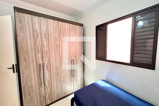 Quarto 1 de casa à venda com 3 quartos, 299m² em Jardim Rosa de Franca, Guarulhos