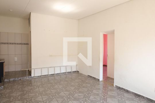 Sala de casa para alugar com 2 quartos, 80m² em Parque Cruzeiro do Sul, São Paulo