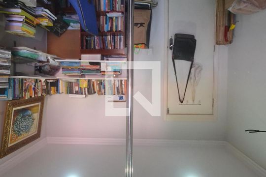 Quarto 1 de apartamento para alugar com 2 quartos, 70m² em Caonze, Nova Iguaçu