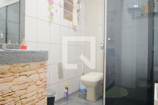 Banheiro 1 de casa para alugar com 4 quartos, 175m² em Vila Esperança, São Paulo