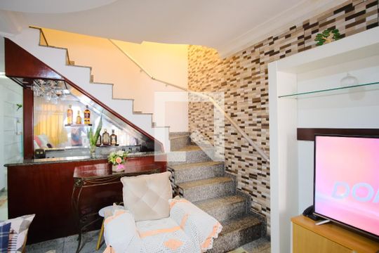 Sala de casa para alugar com 4 quartos, 175m² em Vila Esperança, São Paulo