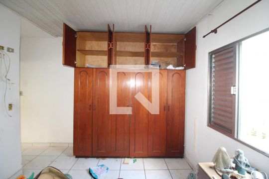 Quarto 2 de casa para alugar com 2 quartos, 250m² em Jardim Primavera, São Paulo