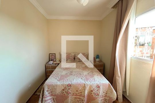 Casa à venda com 5 quartos, 228m² em São Benedito, Belo Horizonte