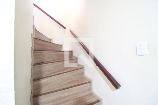 Escada de casa à venda com 2 quartos, 138m² em Vila dos Andradas, São Paulo