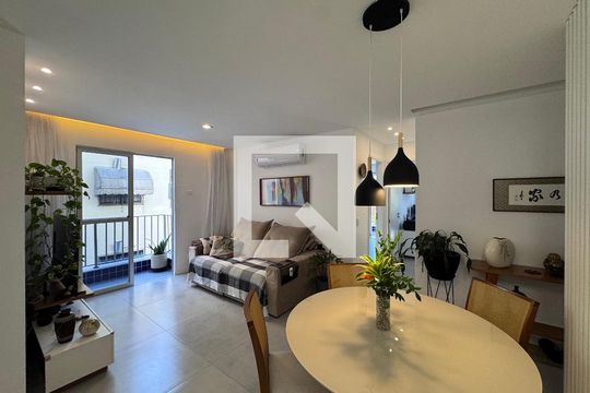 Sala de apartamento à venda com 3 quartos, 83m² em Recreio dos Bandeirantes, Rio de Janeiro