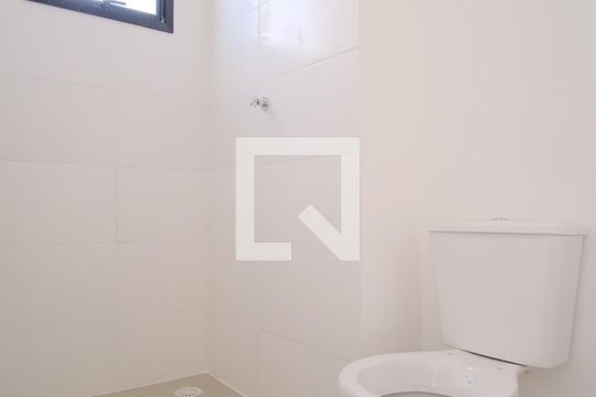 Banheiro de kitnet/studio à venda com 1 quarto, 31m² em Chácara Seis de Outubro, São Paulo