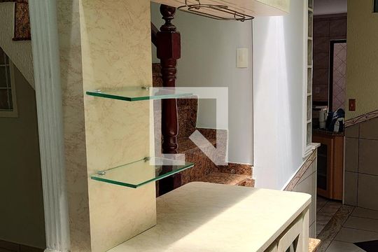 Sala de casa à venda com 3 quartos, 183m² em Nova Petrópolis, São Bernardo do Campo