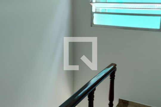 Escada de casa à venda com 3 quartos, 183m² em Nova Petrópolis, São Bernardo do Campo