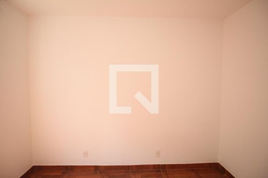 Quarto 1 de apartamento para alugar com 2 quartos, 27m² em Jardim Parque Morumbi, São Paulo