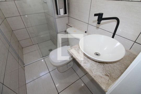 Banheiro de apartamento para alugar com 2 quartos, 53m² em Vila Rossi, São José dos Campos